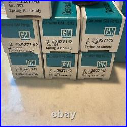 GM GENERAL MOTORS 3927142 NOS Valve Springs 16 Units